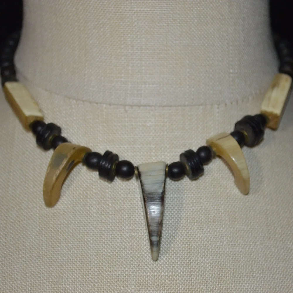Vintage Tribal Faux Claw Choker Necklace